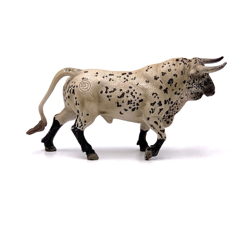 Deqube Bravo Sabanado Trotando Bull Figure, White, 17 x 8
