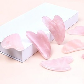 Rose Quartz Gua Sha Rose Stone Massager Jewelry Skin Care Fatigue Relief Health Tool Winged / 로즈쿼츠 괄사 장미 석 마사지 기 보석 피부 관리 피로 회복 건강 도구 날개형