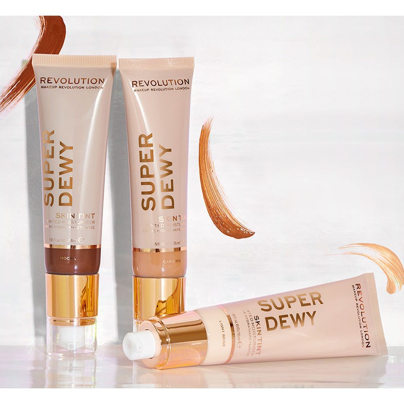 MAKEUP REVOLUTION SUPERDEWY TINTED MOISTURISER - CARAMEL, CARAMEL