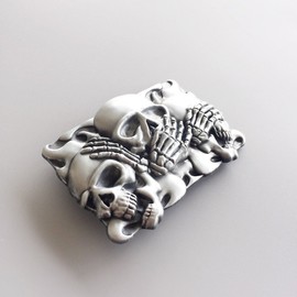 New Vintage Style Shy Skull Belt Buckle