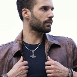 U7 Mjolnir Pendant Necklace Stainless Steel Vintage Black Norse Scandinavian Viking Jewelry Celtic Knot Design Thor's Hammer Necklace for Men