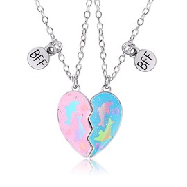 AFCJLTO Pack of 2 Love Necklaces BFF Necklaces Friendship Best Friends BFF Friendship Necklace Birthday Pendant Cute Magnetic Necklace for Best Girls as a Gift