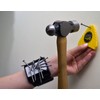 Neat Ideas - Hold & Grip - Magnetic Wrist Holder