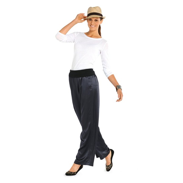 Burda B7400 Trousers Sewing Pattern 19 x 13 cm