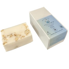 Premium Goat Milk Soap Bar - 5 oz Honey Oatmeal Soap - Made in USA, No Sulfates or Parabens - Moisturizing Soap for Sensitive Skin, Face & Body - Organic Goat Milk & Natural Exfoliant