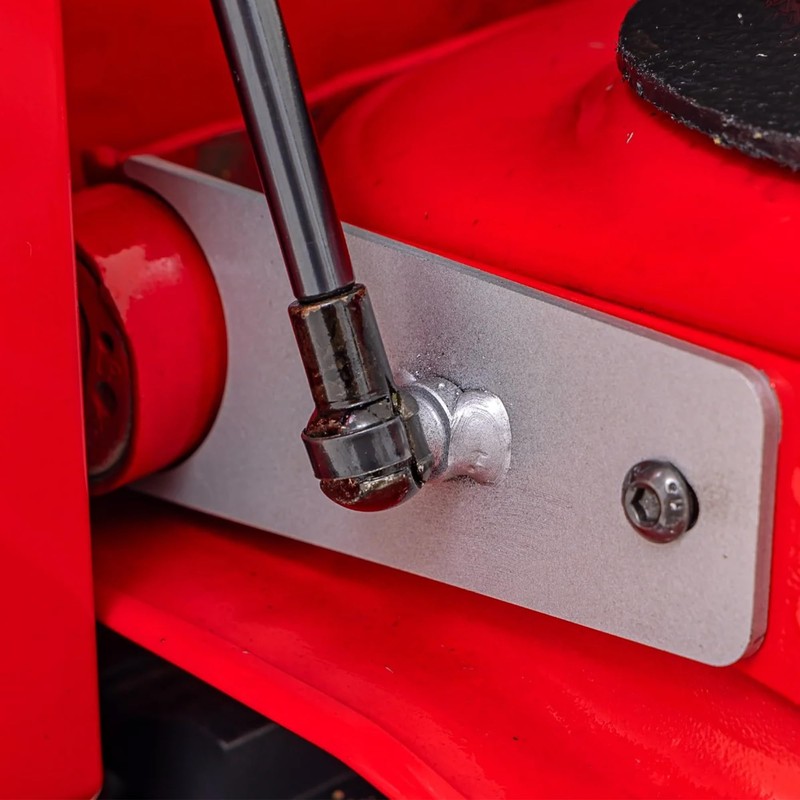 Rough Country Hydraulic Tailgate Assist for Chevy Silverado & GMC