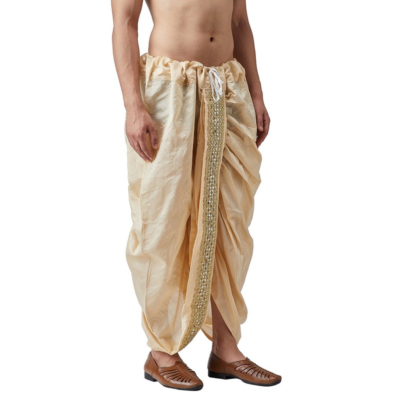 Sojanya (Since 1958, Seda, Border Dhoti para hombre, Oro, Talla