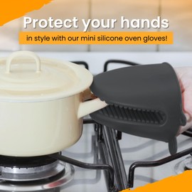 Gadgetime USA Silicone Mini Oven Mitts - Heat Resistant Silicone Potholders for Kitchen - Mini Pot Pinch Grip for Cooking and Baking - Easy to Maintain - Pack of 2