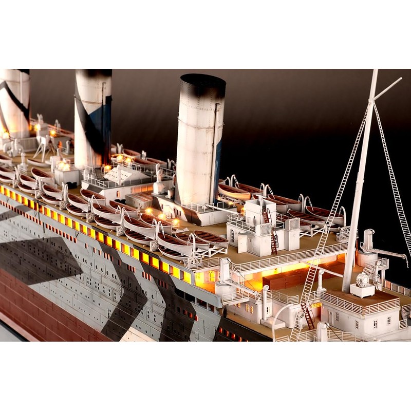 Trumpeter 1:200 - Olympic & Britannic Llights Sets