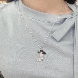 Rhinestones Western Cowgirl Boots Pendant Necklace for Women Dainty Hippie Bohemian Crystal Luck Charm Cowboy Enamel Hat Snake Chain Choker Necklaces Country Rodeo Outfits Jewelry Party Concert Gifts (Black)
