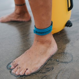 Buddyswim - Chip holder made of elastic neoprene. The ankle chip holder is perfect for all kinds of sports. The holder is available in blue.