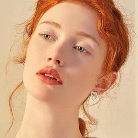 ASH'S CHOICE Women's 925 Silver Stud Earrings, Hypoallergenic Sterling Silver Stud Earrings, Small Earrings with AAA+ Cubic Zirconia, Rhinestone Cartilage Heart Earrings, Glitz Stud Earrings, Small