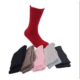 ITRAT 2 Pairs Womens Merino Wool Thermal Crew Socks Hiking Extra Warm Winter Boot Walking Crew Cushion Work Gift Socks 2.4 Tog uk size 4-8 (Assorted 2 Pairs)