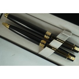Sheaffer 300 Duo Black Lacquer and Gold Appointments Limited Series with Signature white dot of Excellence and wide band Medium Point Fountain Pen and Ballpoint Pen set.