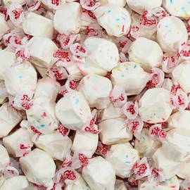 Frosted Cupcake Salt Water Taffy - Individually Wrapped Assorted Flavors - Old Fashion Saltwater Taffy Candy Bulk (2.5 Pound)