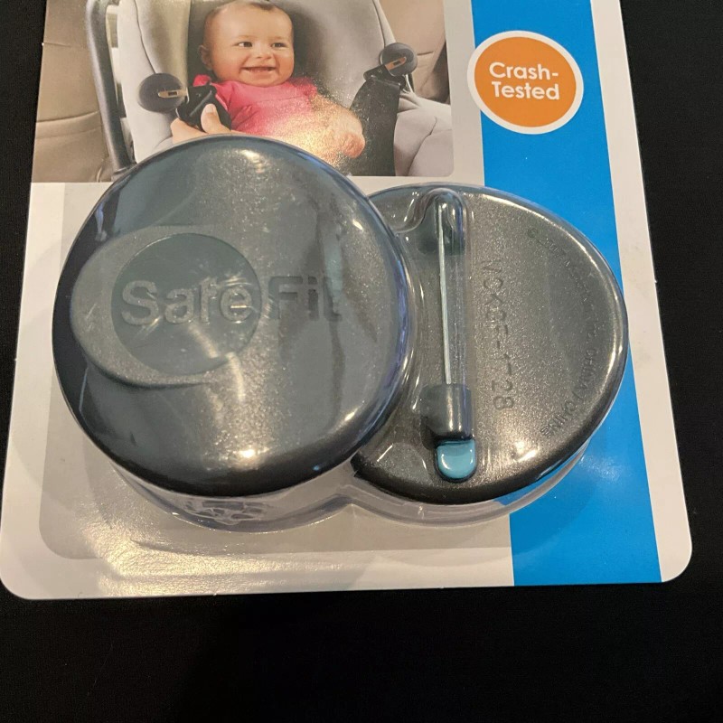 SAFEFIT® CAR SEAT BUCKLE MAGNETS - HOLDS BUCKLE, PREVENTS TWISTED