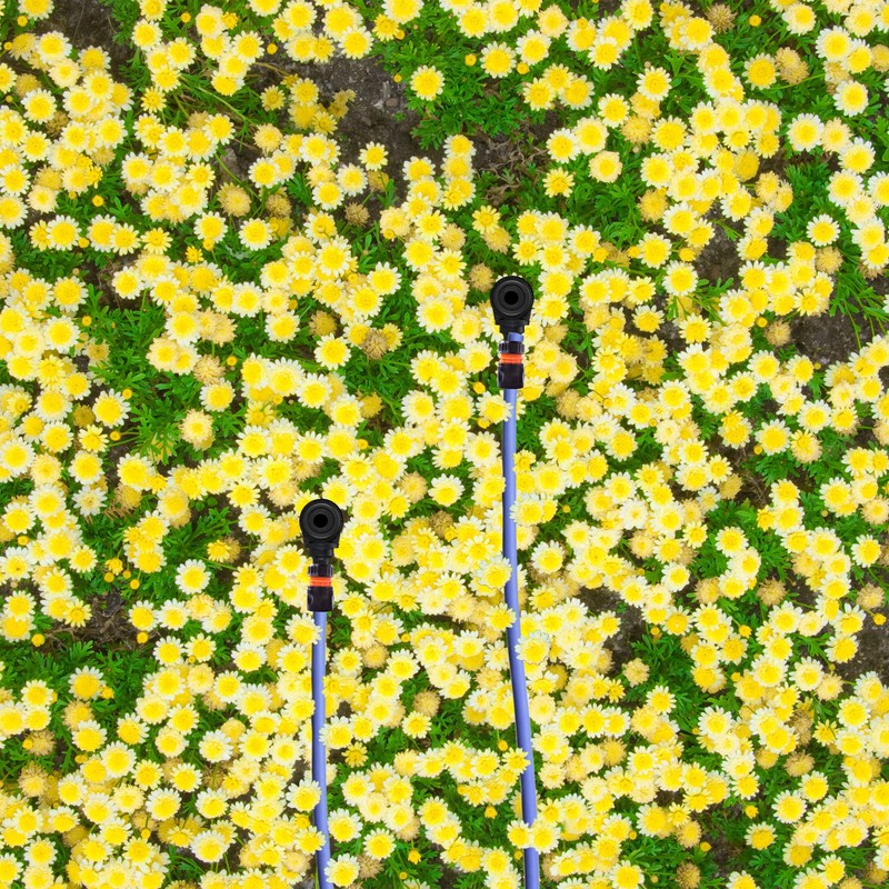 Relaxdays Set of 2 Garden Sprinklers with Ground Spike 6