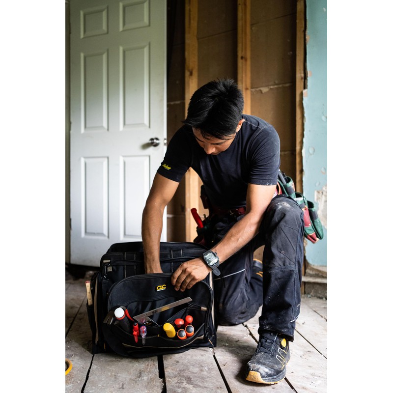 Custom Leathercraft1539 Multi-Compartment 50 Pocket Tool Bag