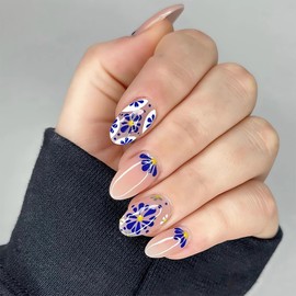 Blue Flower Press on Nails Short Oval Blue Fake Nails with Floral Designs Cute False Nails Almond Artificial Nails Gel Acrylic Glue on Nails Summer Stick on Nails for Women 24Pcs