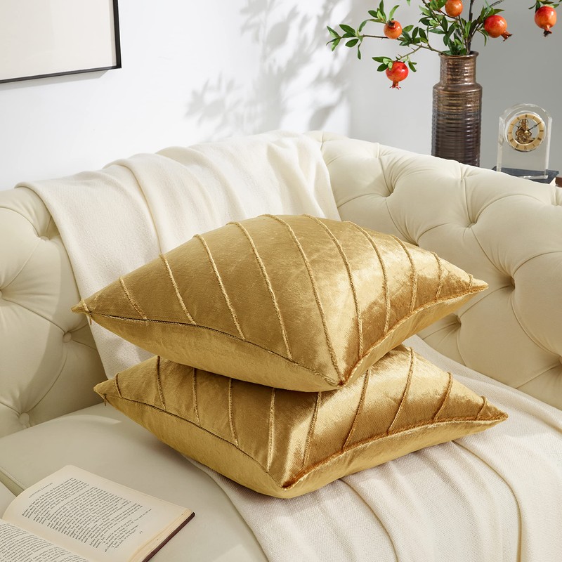 GIGIZAZA Velvet Gold Cushion Covers 45x45, Cozy Soft Square Cushion