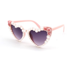 CHEERYMAGIC Love Heart Sunglasses Vintage Heart Shaped Pearl Glasses for Women Bride To Be Sunglasses Hen Party Accessories Bride Gift for Summer Wedding Party Photo Props A6XNMGMJ