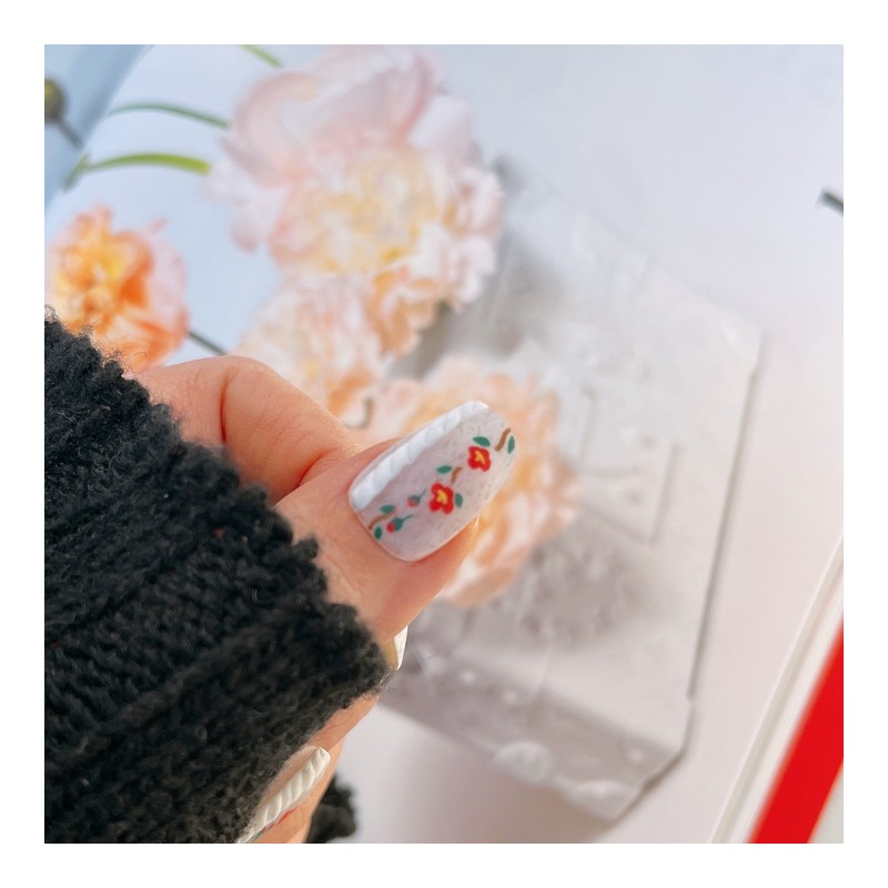 Camellia InnitHandmade Nail Tips - Petit Oval / 동백이니트수제네일팁 -