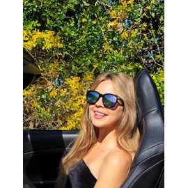 Myiaur Fashion Sunglasses for Women Polarized Driving Anti Glare UV Protection Stylish Design