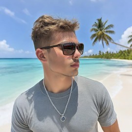 AWGSEE Polarized Sunglasses for Men, UV Protection Lightweight Sun Glasses for Driving Fishing Golf