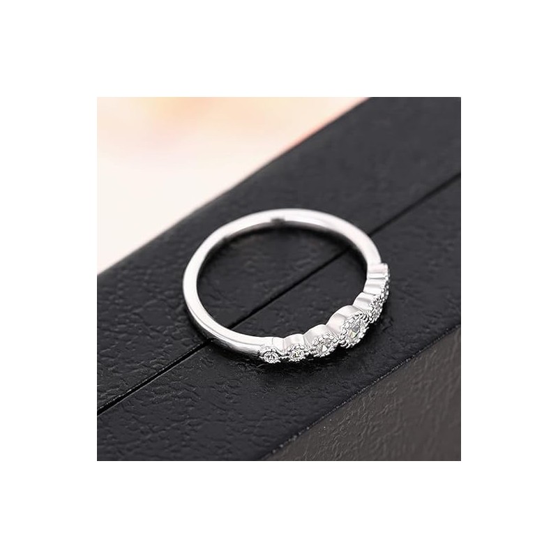 Simple ring, ladies' eternity ring. (8)