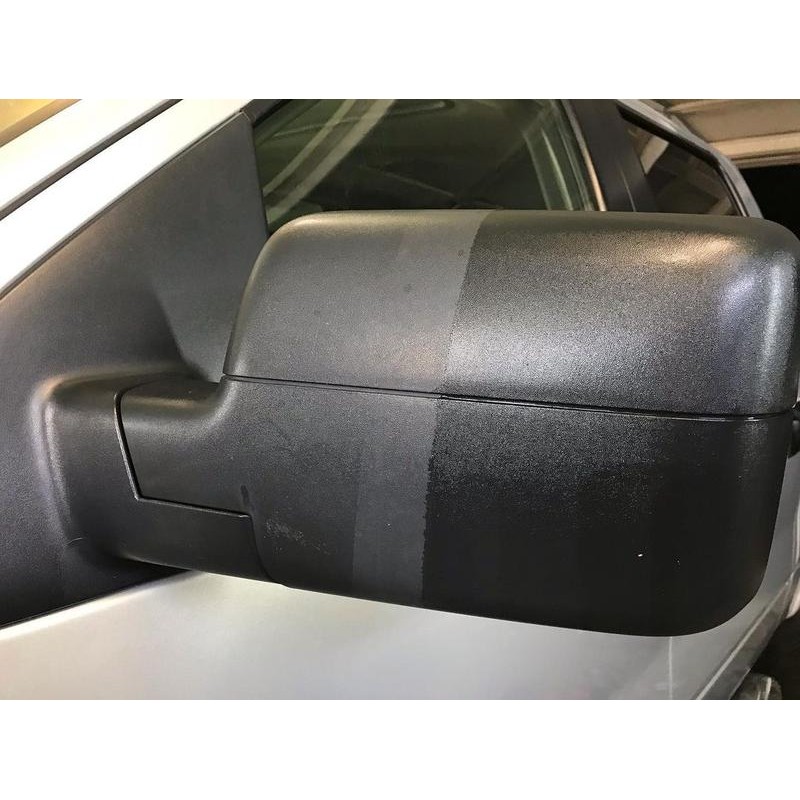 Legendary Gloss Dressing - Plastic, Trim & Tire Dressing -