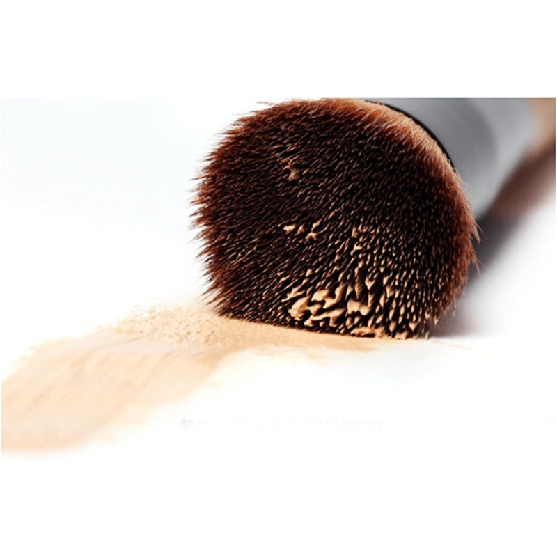 Cosmetic Brush Set with Wood Handles for Smooth Application