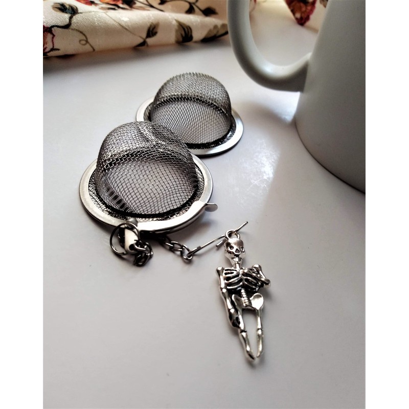 Skeleton Teaball Infuser Strainer for Dried Leaves Tea Brewing