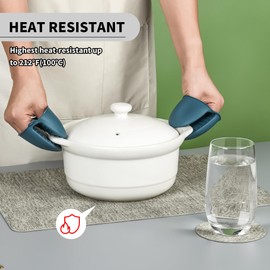 AQWMOEP Faux Leather Placemats Set of 6, Heat Resistant Table Mats with Coasters, Waterproof, Wipeable, Anti-Slip Place Mats, Easy to Clean for Kitchen Patio Dining, 17" x 12"(Light Grey)