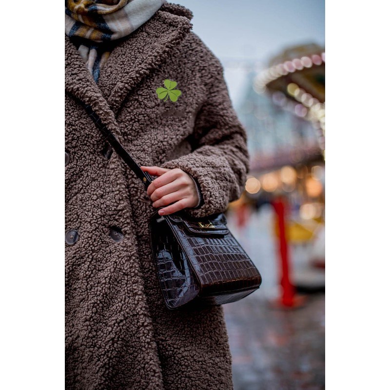 Paquete de 5 pines de solapa de clavo (5 unidades)