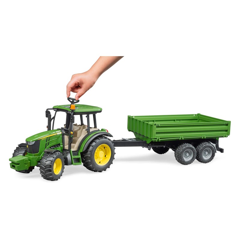 John Deere 5115M with Trailer