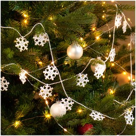 com-four® Garland with Snowflakes - Christmas Garland - Snowflake Garland for Christmas Decoration - Christmas Decoration for Christmas Tree - 500 cm (Set 11 - White/Snowflakes)