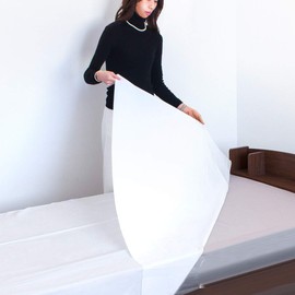 Waterproof Sheet Set of 2 180 x 240 cm Hygienic Disposable Vinyl Sheets Free Cut Nursing Care Bedwetting Countermeasure