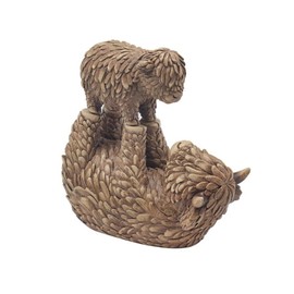 Lesser & Pavey Hughie Highland Cow & Calf Figurine For Home & Office | Home Decor Ornaments Gift For Women & Men | Beautiful Figurine For Indoor & Outdoor | Living Room Decor Ornaments