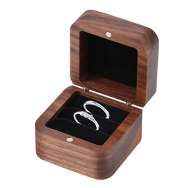 TYSM-CC Walnussholz Ringbox mit Samtinnenfutter – Elegantes Aufbewahrungsbox für Verlobungsringe, Eheringe & Schmuckstücke | Geschenk für Heiratsantrag, Hochzeit & Jahrestag (5,5x5,5x3,8 cm)