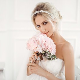 Bridal Hair Accessories Tiara Glitter Crystal Headband Wedding Silver Flowers Headband Women's Elegant Fairy Headpiece Crown Headband Tiara Headpiece for Women Girls Wedding Proms Parties