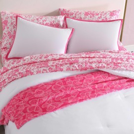 Betsey Johnson - Comforter Set, Soft Bedding with Matching Shams, Bonus Throw Included, Chic Solid Room Decor (Signature Hotel Pink, Full/Queen)