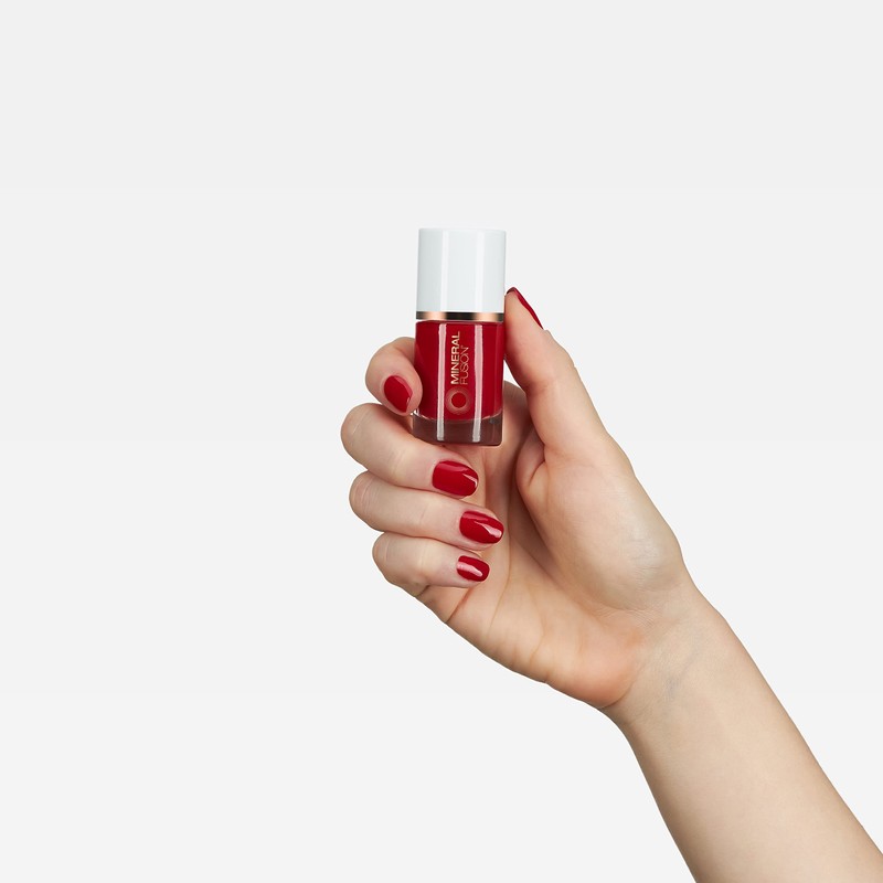 Mineral Fusion Nail Polish, Red, Head Over Heels Head Over