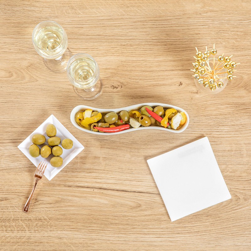 Restaurantware Swerve 6 Ounce Olive Plate 1 Curved Olive Tray