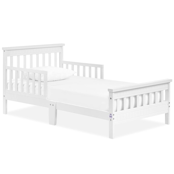 JPMA &Greenguard Gold Certified Dream On Me San-Fran Toddler Bed Made with Sustainable New Zealand Pinewood