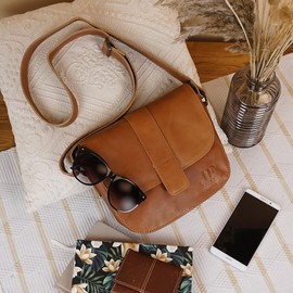 LECONI LE0074 Women's Small Shoulder Bag Natural Soft Leather Handbag 18 x 24 x 7 cm, Cognac