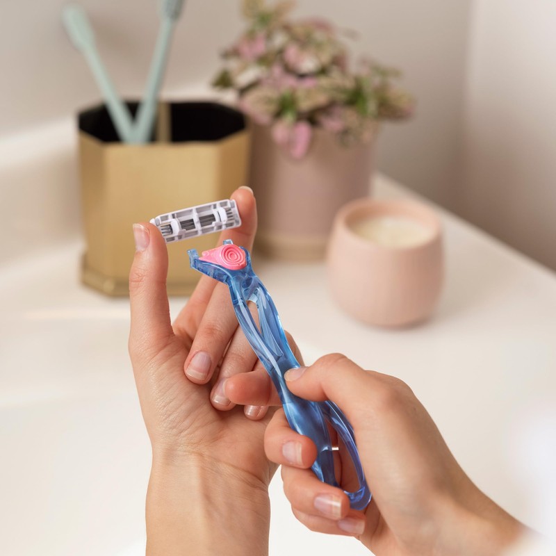 BIC Click 3 Soleil Sensitive Razor Blades for Women, Pack