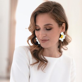 FAUTHENTICUTE White Flower Earrings For Women With Yellow Pistil Patterns Exaggerated Statement Floral Earrings Hypoallergenic Boho Dangle Earring