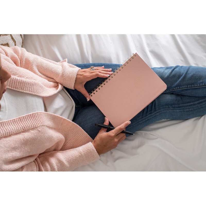Southworth Planner (January 2022-December 2022), 7" x 9.25", Cashmere Heart