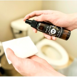 Dezicakes Toilet Paper Spray for Wiping- Natural Tea Tree 4 oz - After You Go Spray- Made with Natural Ingredients in USA