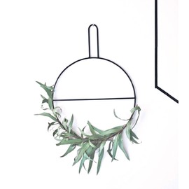 anaan Circle Design Wall Wreath Ring Eucalyptus Garland Towel Ring Holder Magazine Holder Metal Wall decoration for indoors and outdoors black (S Φ30*40cm)